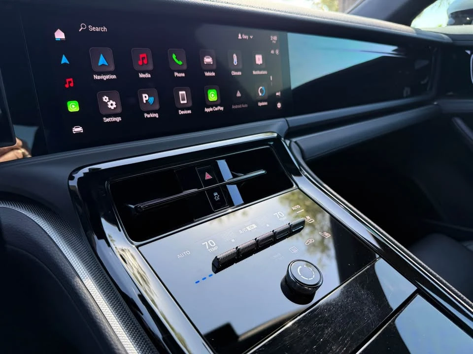 2024 Porsche 976 Panamera - Image 12 of 18