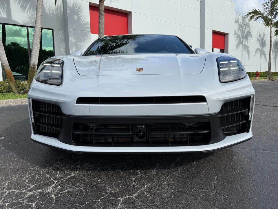 2024 Porsche 976 Panamera - Image 12 of 31