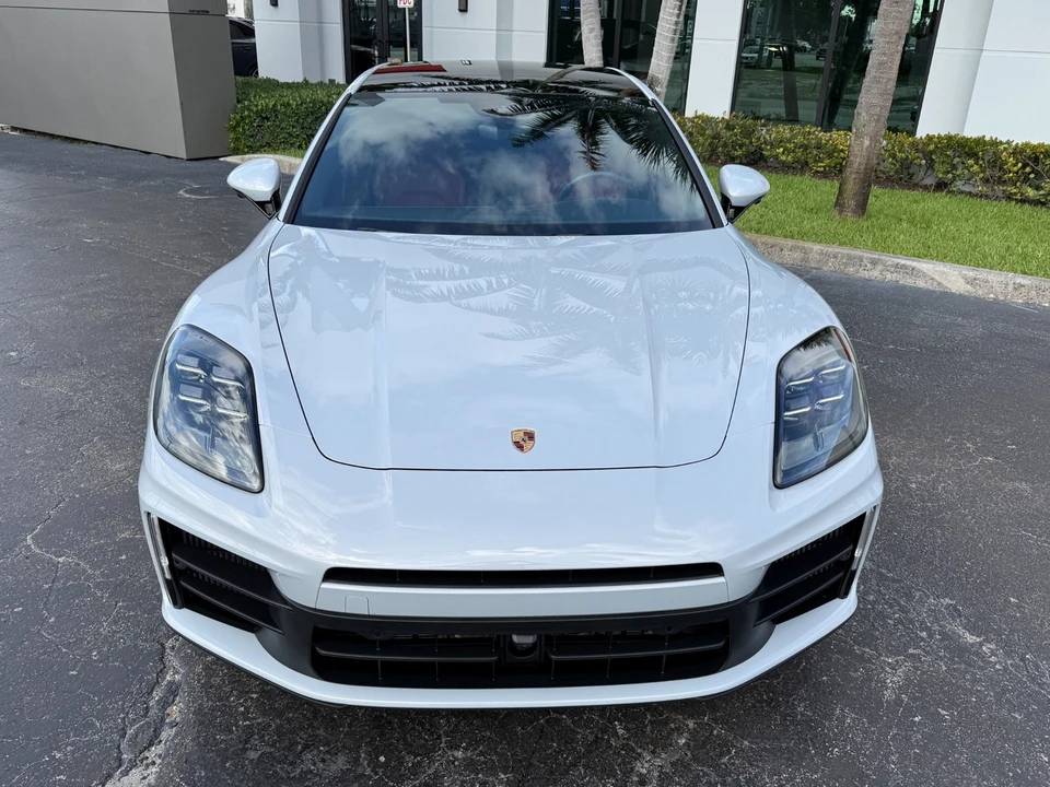 2024 Porsche 976 Panamera - Image 7 of 31