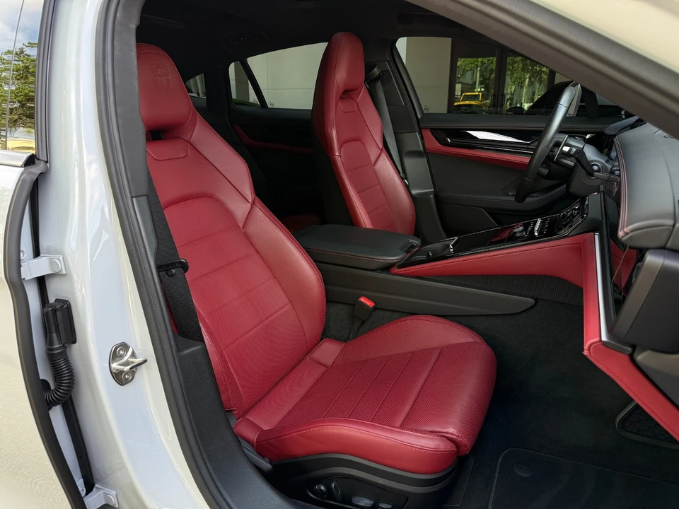 2024 Porsche 976 Panamera - Image 31 of 31