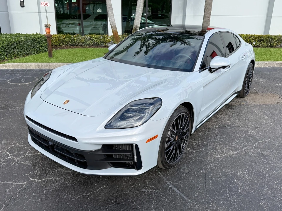 2024 Porsche 976 Panamera - Image 9 of 31