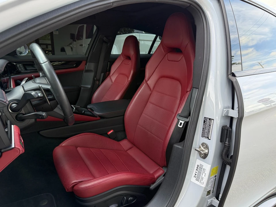 2024 Porsche 976 Panamera - Image 23 of 31