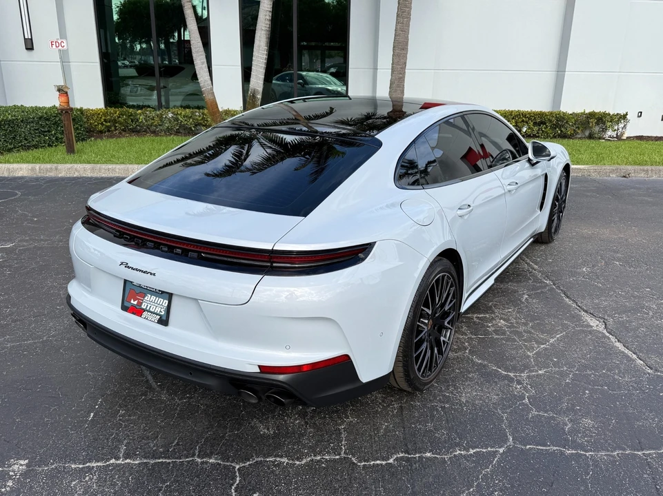 2024 Porsche 976 Panamera - Image 18 of 31