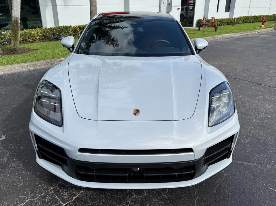 2024 Porsche 976 Panamera - Image 11 of 31