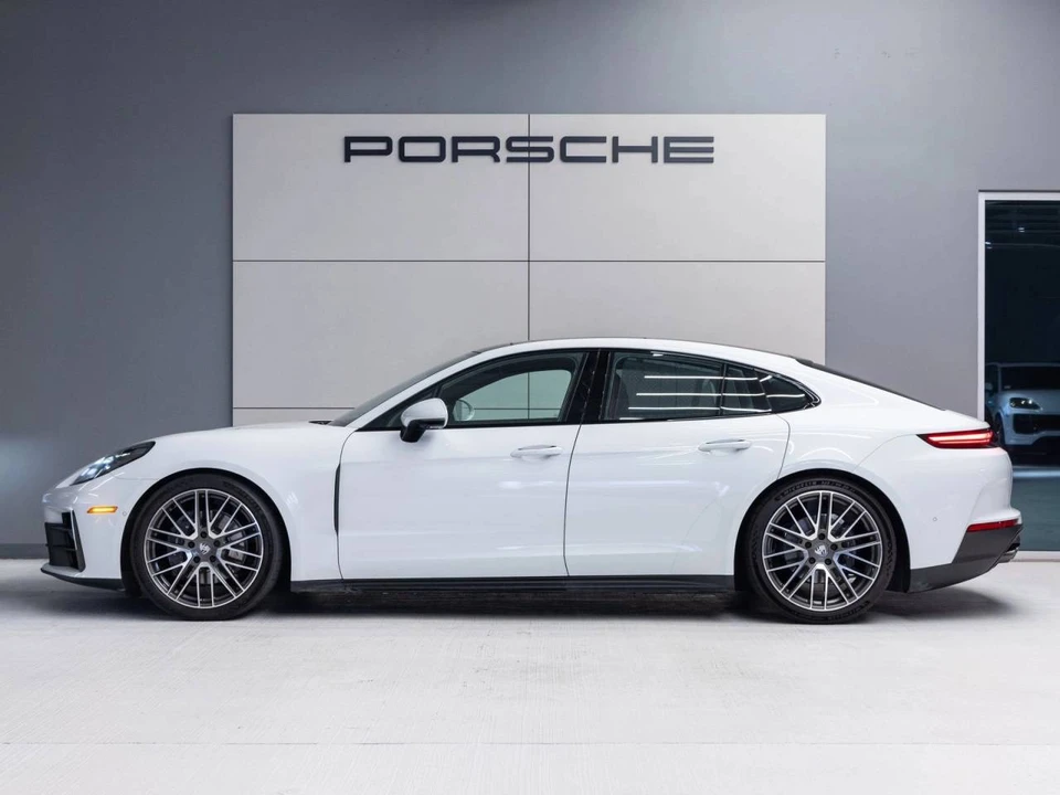2024 Porsche 976 Panamera - Image 2 of 5
