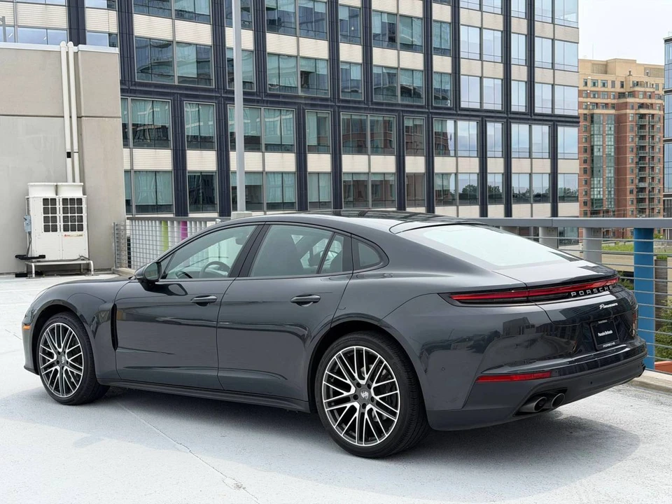 2024 Porsche 976 Panamera - Image 3 of 5