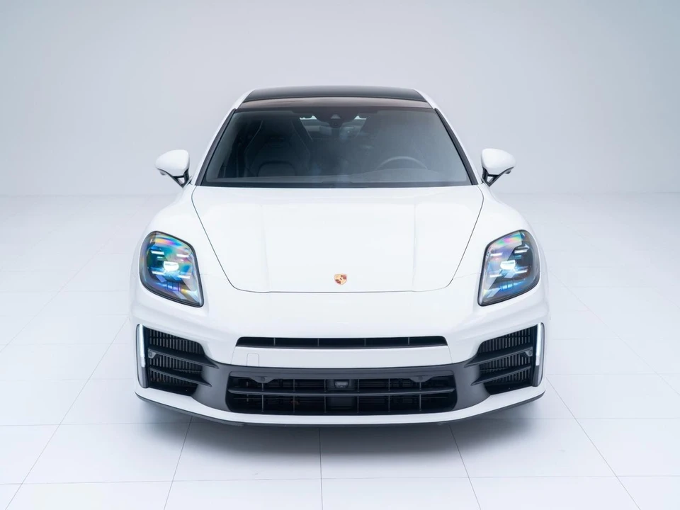 2024 Porsche 976 Panamera - Image 7 of 31