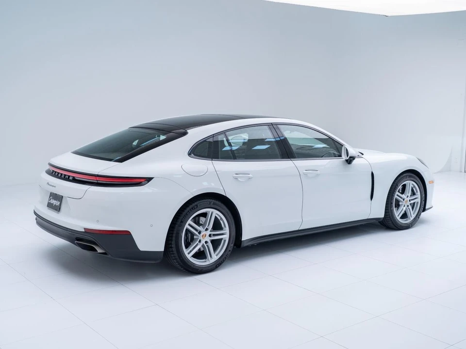 2024 Porsche 976 Panamera - Image 10 of 31