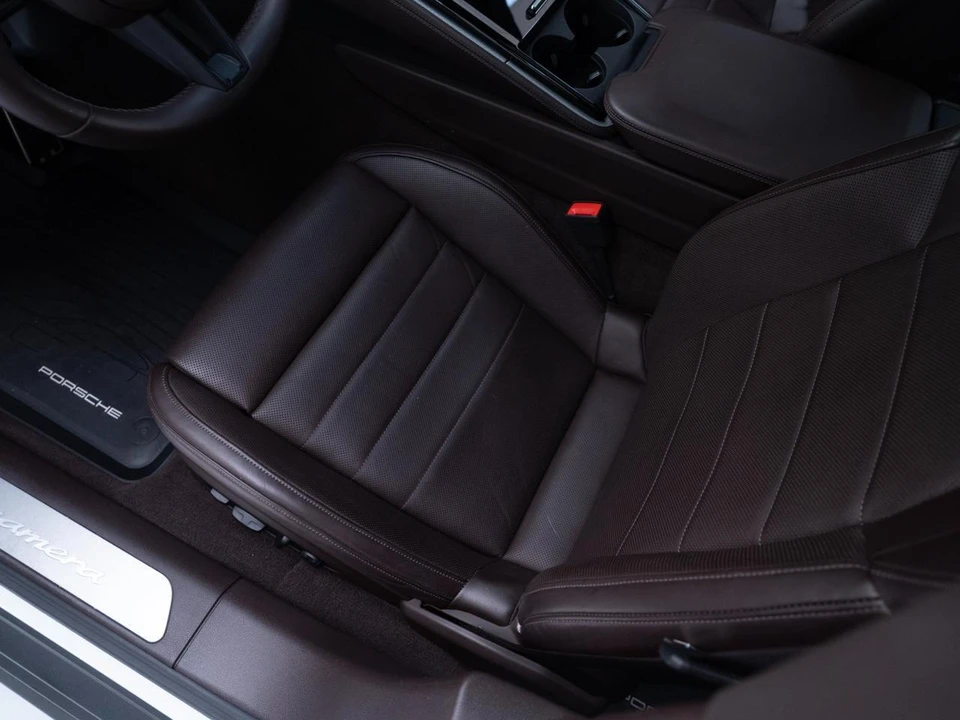 2024 Porsche 976 Panamera - Image 17 of 31