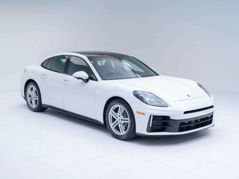2024 Porsche 976 Panamera - Image 8 of 31
