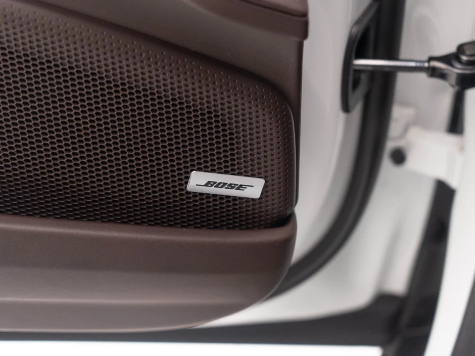 2024 Porsche 976 Panamera - Image 23 of 31