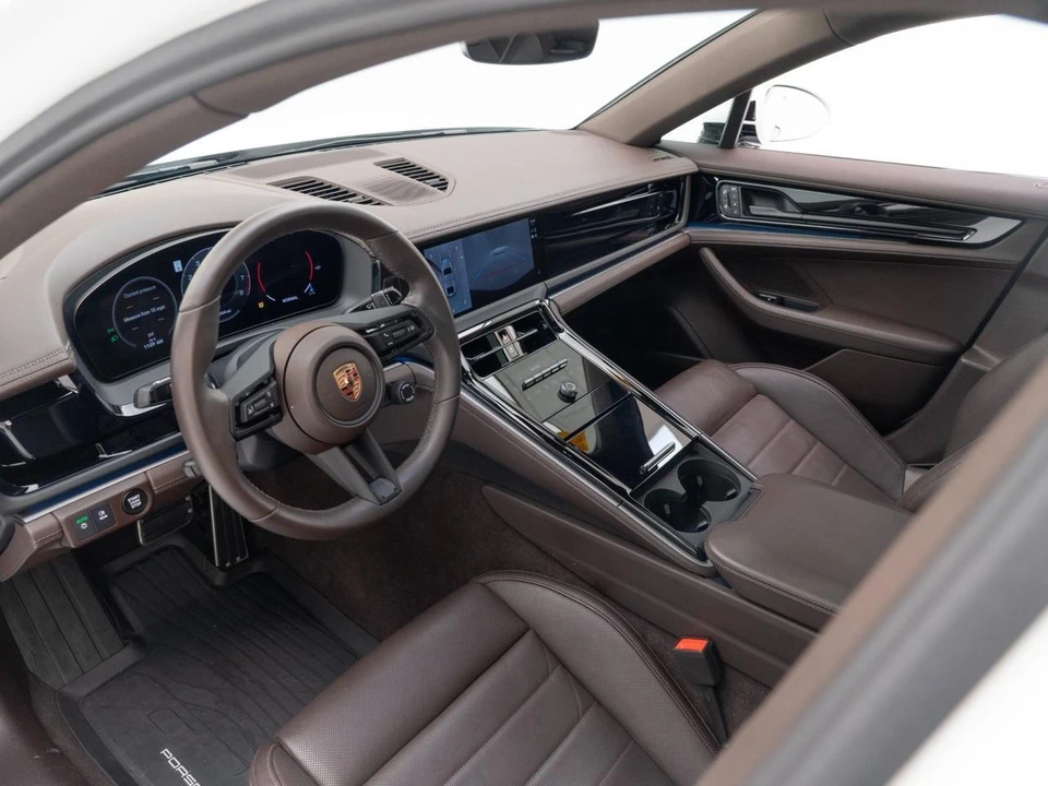 2024 Porsche 976 Panamera - Image 5 of 31
