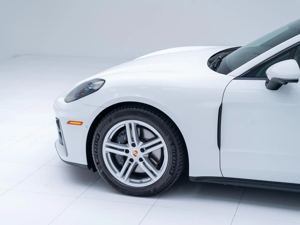 2024 Porsche 976 Panamera - Image 12 of 31