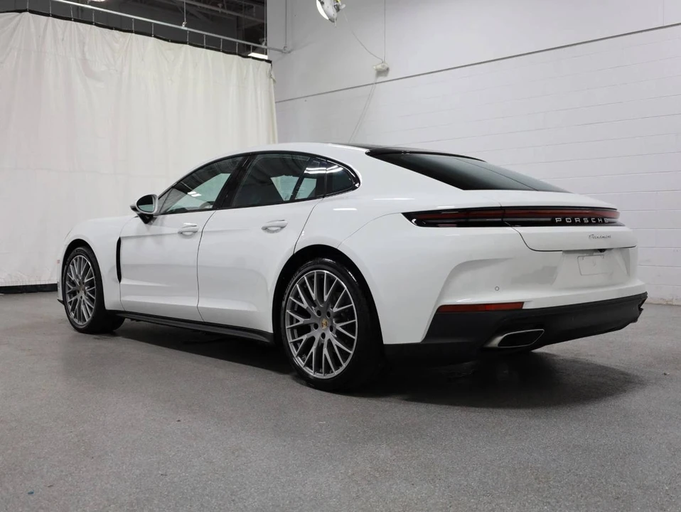 2024 Porsche 976 Panamera - Image 3 of 5