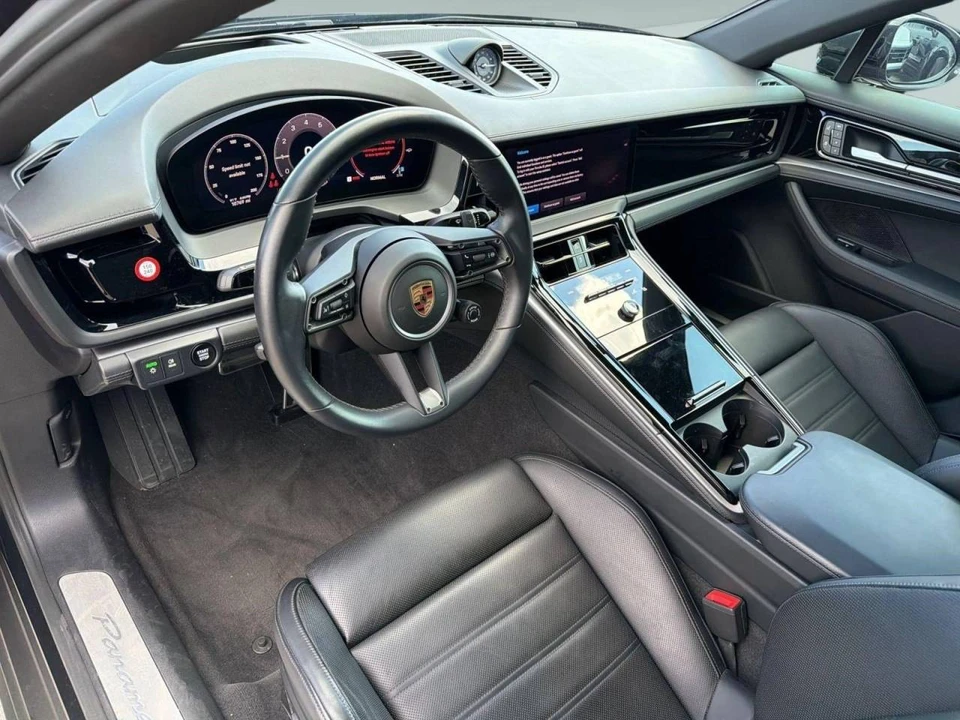 2024 Porsche 976 Panamera - Image 4 of 5