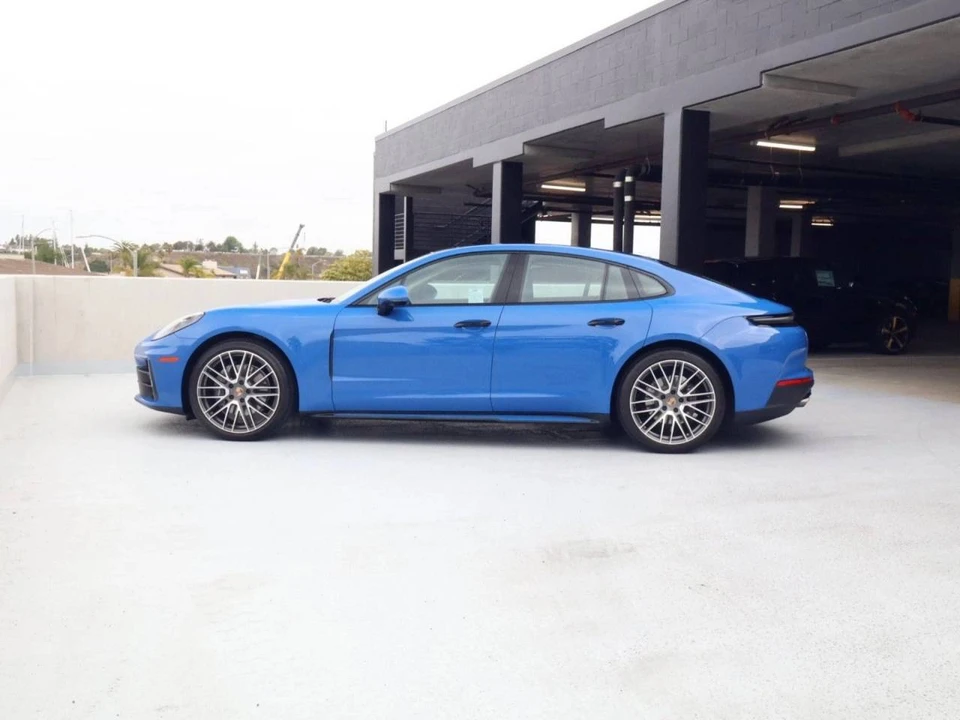 2024 Porsche 976 Panamera - Image 2 of 5