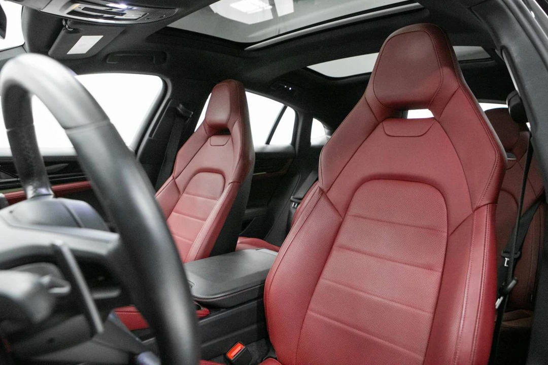 2024 Porsche 976 Panamera - Image 5 of 5