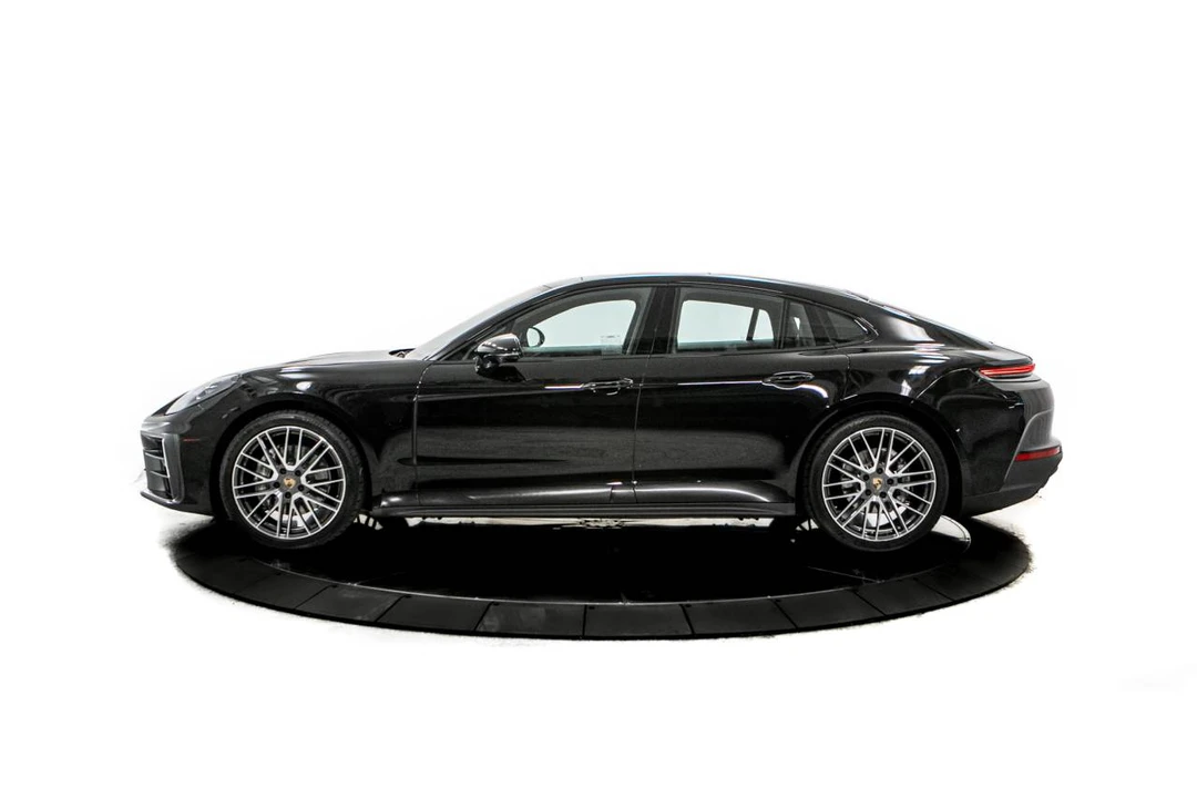 2024 Porsche 976 Panamera - Image 2 of 5