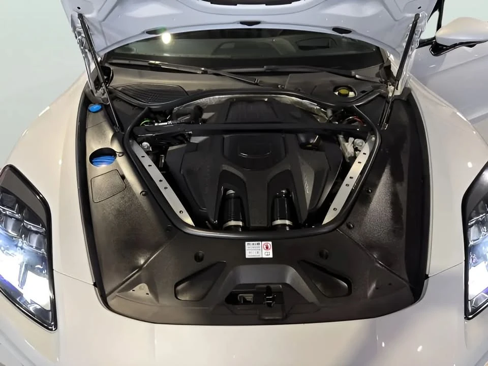 2024 Porsche 976 Panamera - Image 18 of 18