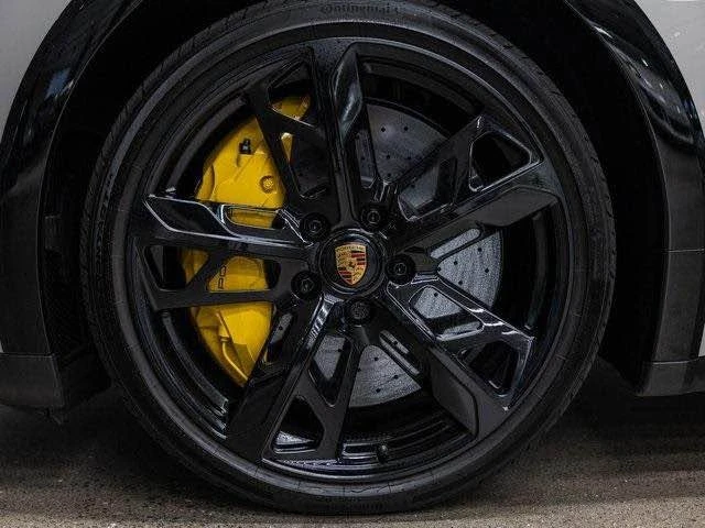 2024 Porsche Taycan Cross Turismo - Image 10 of 20