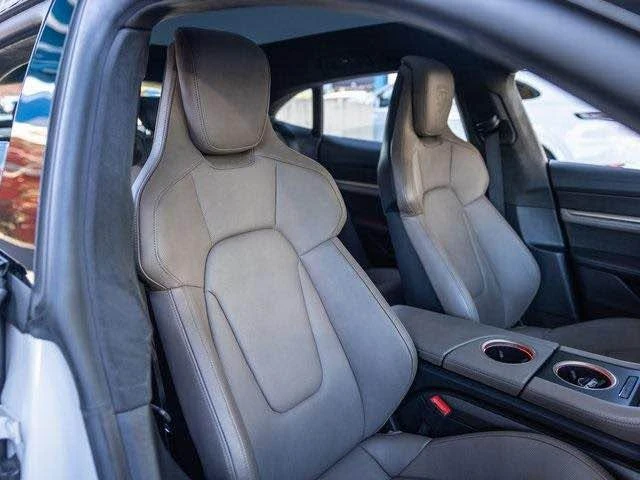 2024 Porsche Taycan Cross Turismo - Image 17 of 20