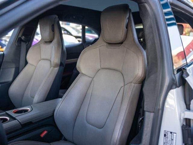 2024 Porsche Taycan Cross Turismo - Image 11 of 20