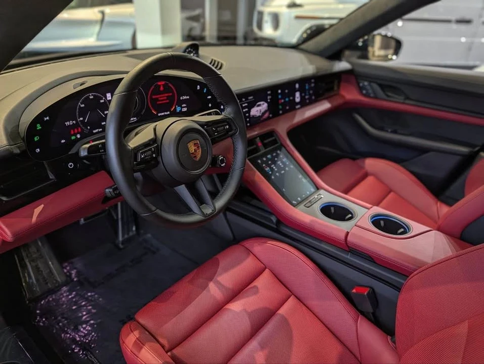 2024 Porsche Taycan - Image 15 of 15