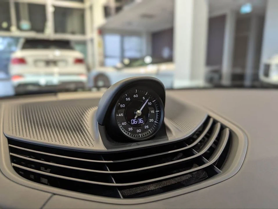 2024 Porsche Taycan - Image 10 of 15