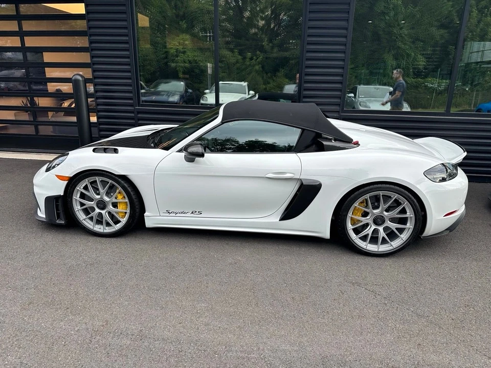 2024 Porsche 718 Boxster Spyder RS - Image 5 of 12