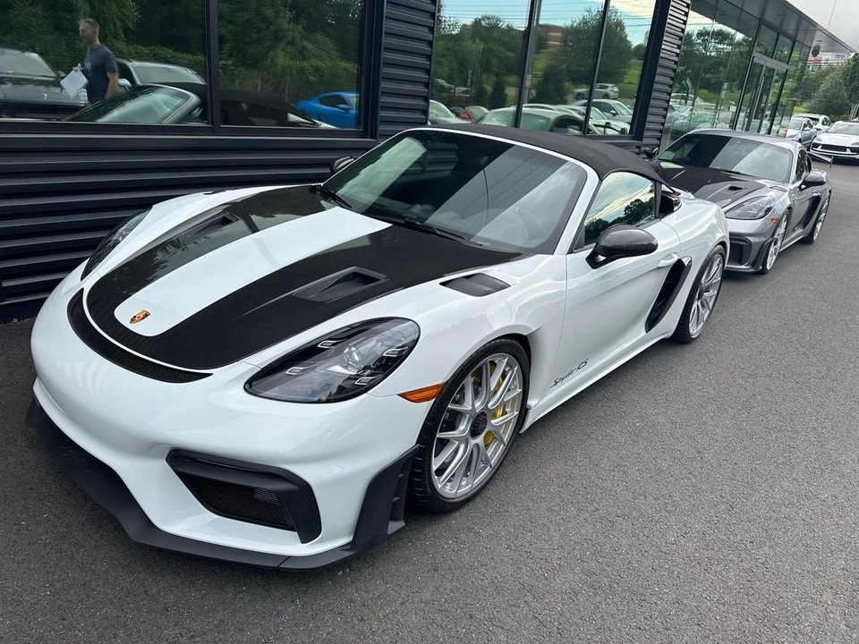 2024 Porsche 718 Boxster Spyder RS - Image 4 of 12
