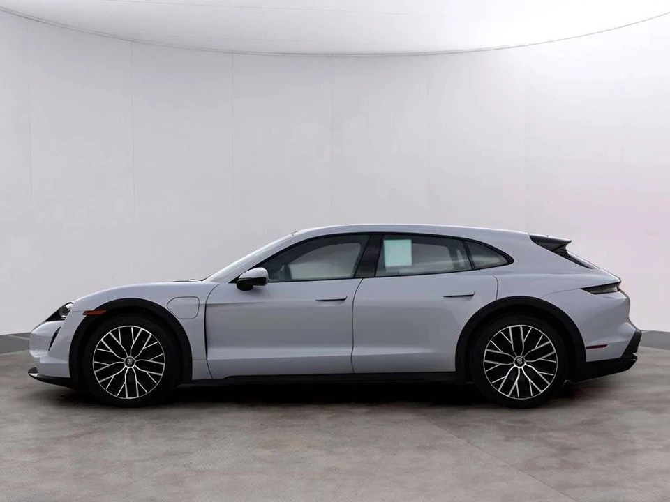 2024 Porsche Taycan Cross Turismo - Image 2 of 4