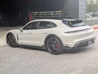 2024 Porsche Taycan 4S - Image 3 of 4