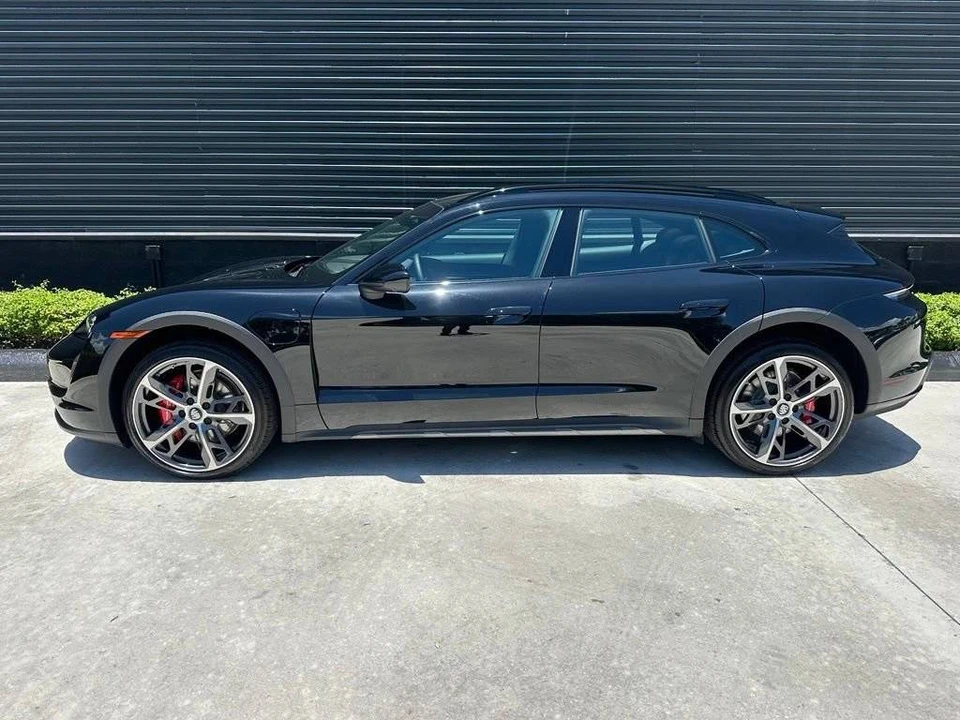 2024 Porsche Taycan Cross Turismo - Image 2 of 5