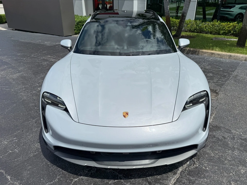 2024 Porsche Taycan 4S - Image 12 of 21