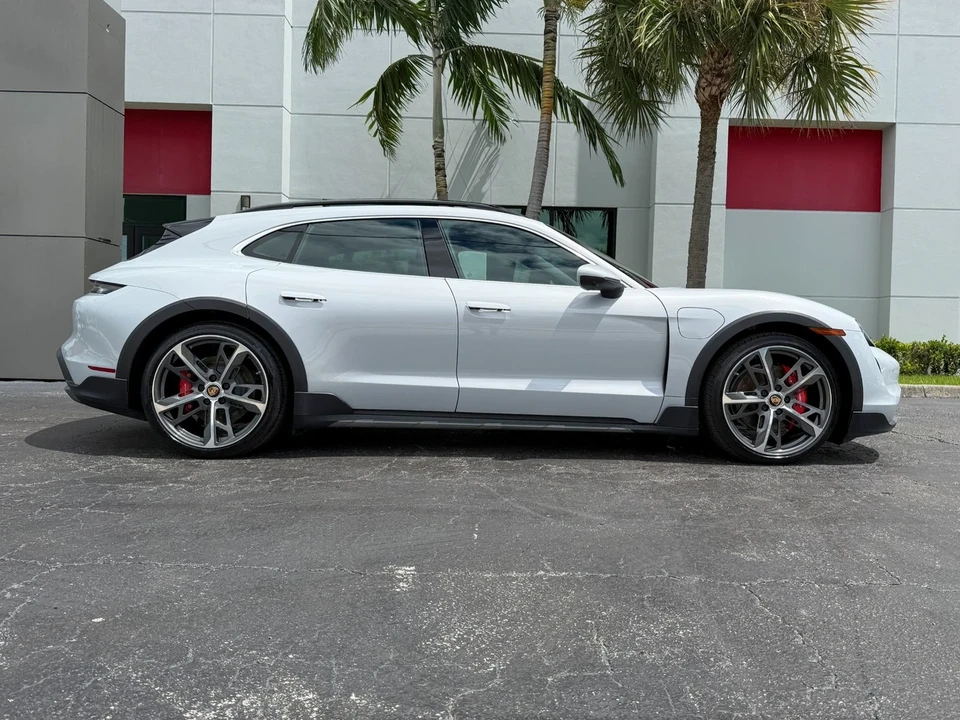 2024 Porsche Taycan 4S - Image 3 of 21