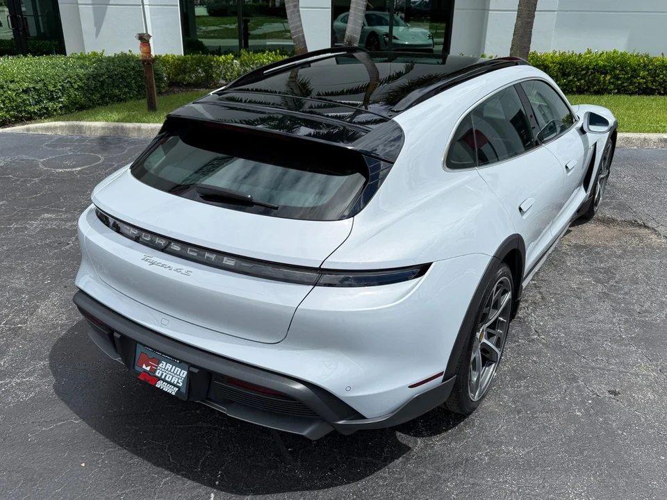 2024 Porsche Taycan 4S - Image 15 of 21