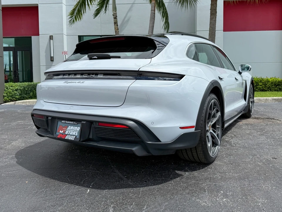 2024 Porsche Taycan 4S - Image 10 of 21