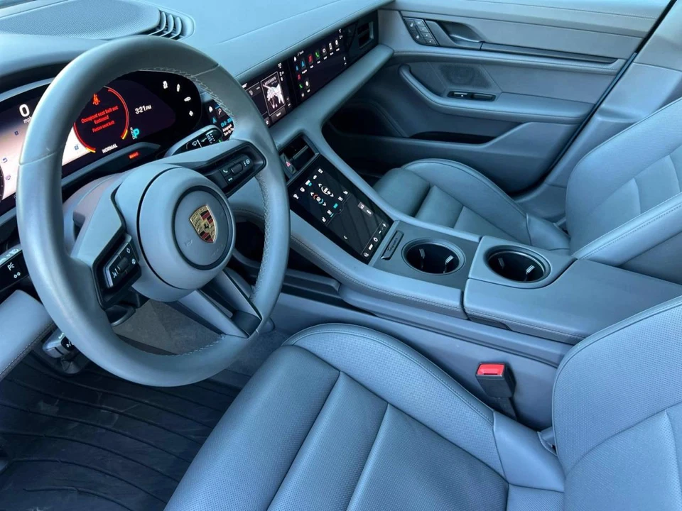 2024 Porsche Taycan 4S - Image 5 of 5