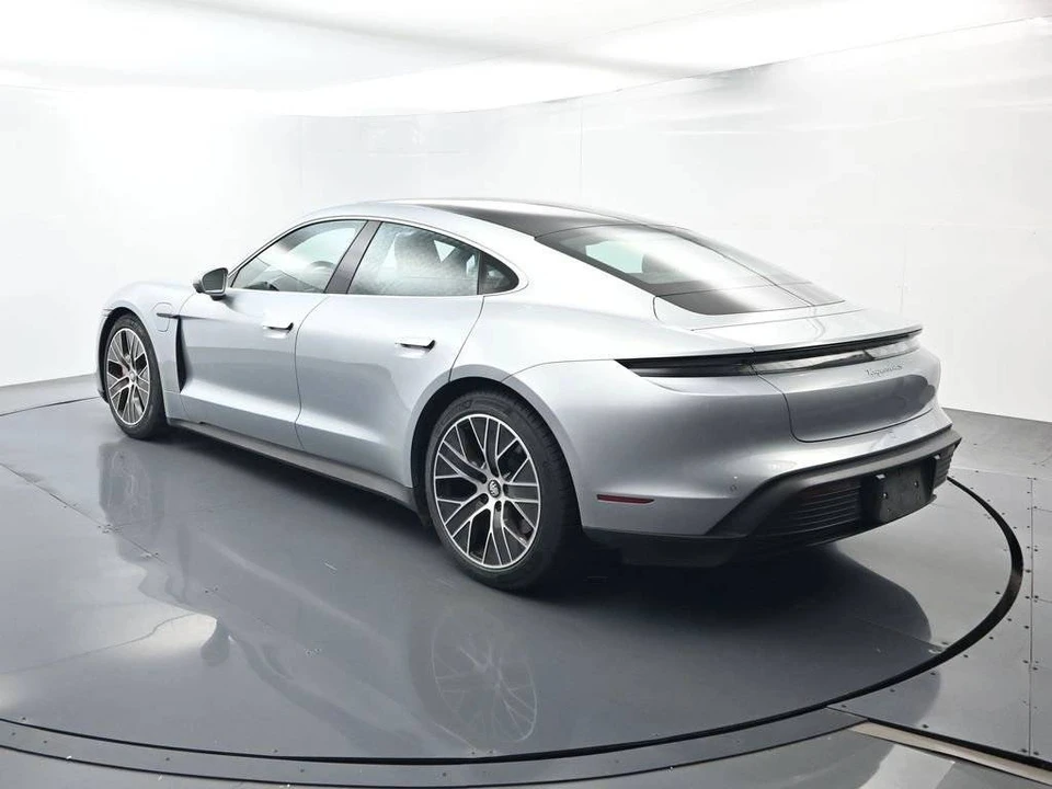 2024 Porsche Taycan 4S - Image 3 of 5