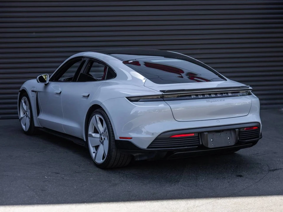 2024 Porsche Taycan 4S - Image 3 of 5