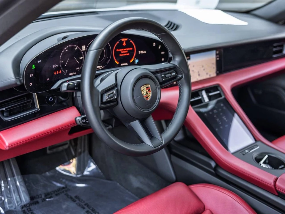 2024 Porsche Taycan 4S - Image 4 of 5