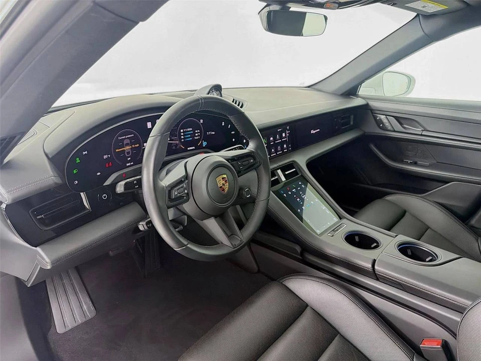 2024 Porsche Taycan 4S - Image 4 of 5
