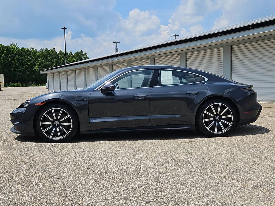 2024 Porsche Taycan 4S - Image 3 of 5