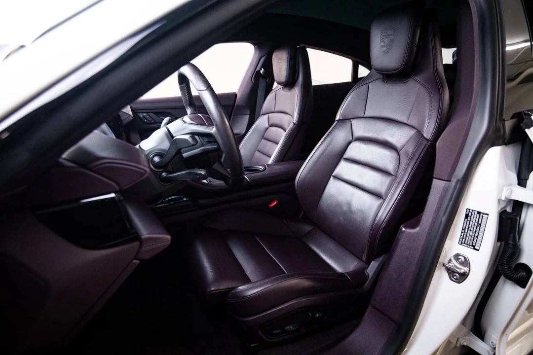 2024 Porsche Taycan 4S - Image 5 of 5