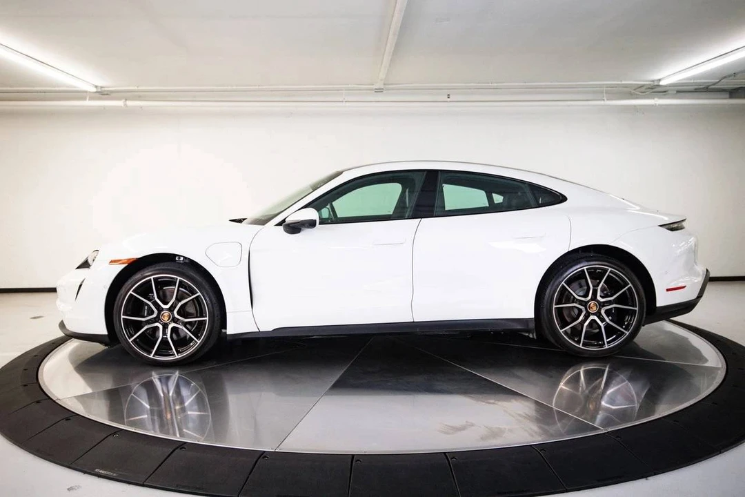 2024 Porsche Taycan 4S - Image 2 of 5