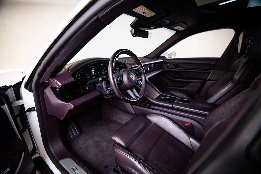 2024 Porsche Taycan 4S - Image 4 of 5