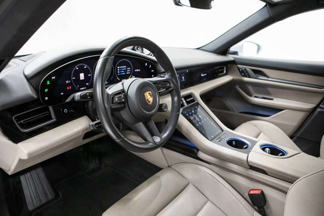 2024 Porsche Taycan 4S - Image 4 of 5