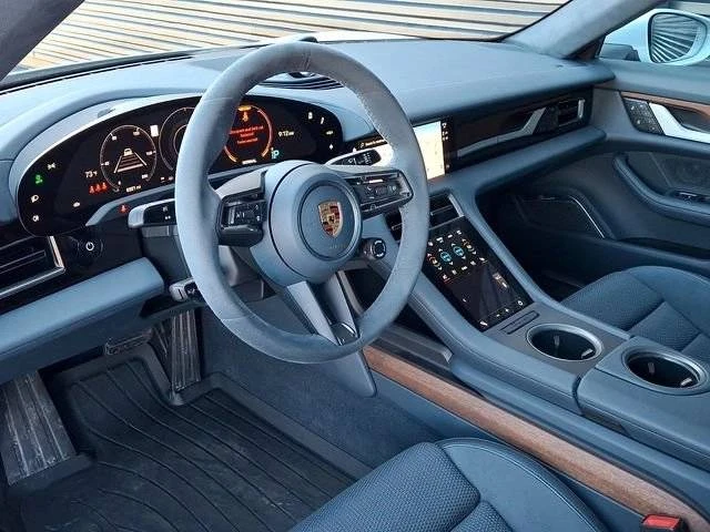 2024 Porsche Taycan 4S - Image 4 of 5