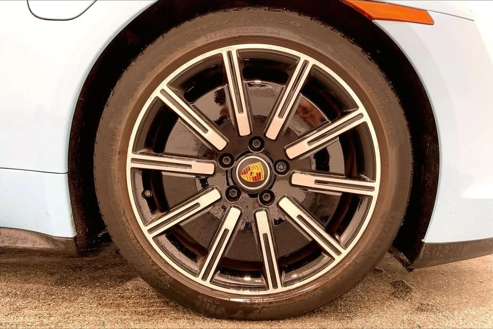 2024 Porsche Taycan 4S - Image 13 of 19