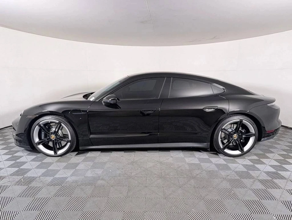 2024 Porsche Taycan 4S - Image 2 of 4